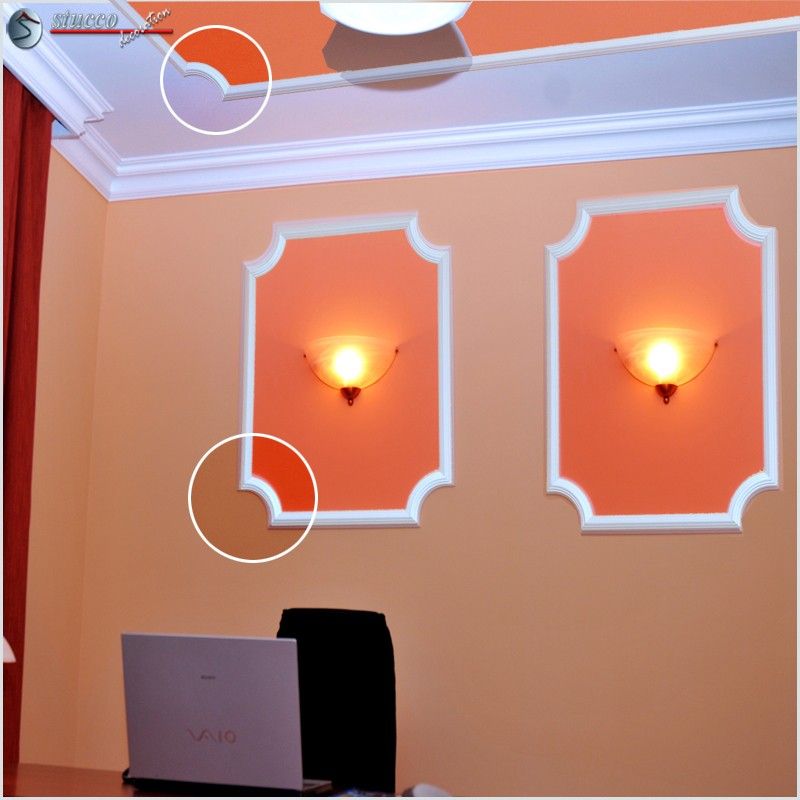 Zierrahmen an Wand und Decke mit der runden Eckleiste Ibiza 54