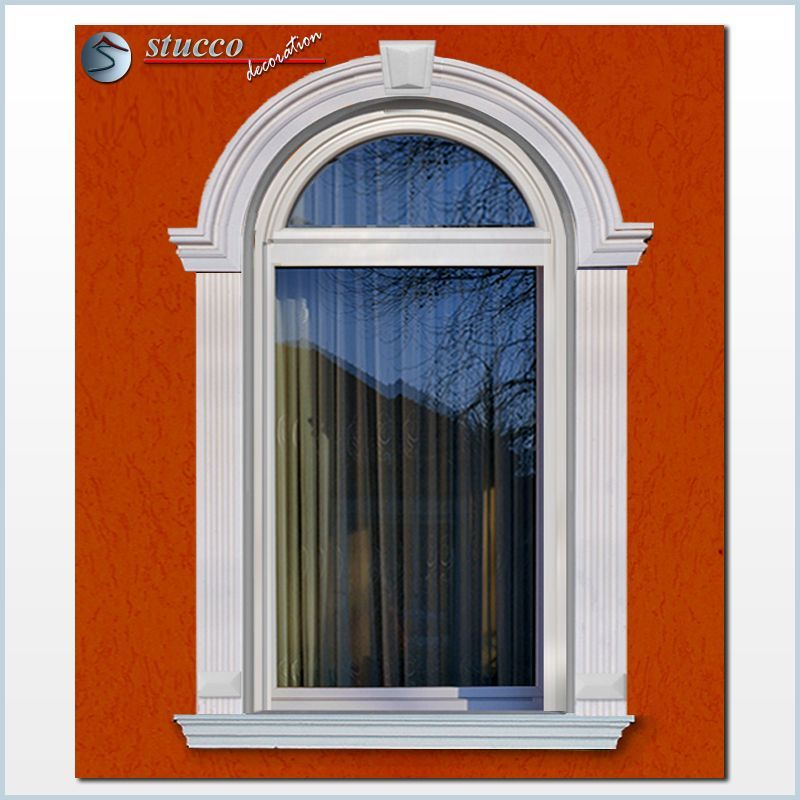 Fensterumrandung mit flexiblen Stuckleisten für modernen Fassadenstuck 