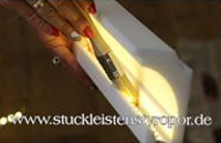 Stuckleiste mit indirekter Beleuchtung entstauben - früher Stuckleiste mit indirekter Beleuchtung entstauben - früher