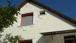 Fassadenprofile und Fensterumrandungen in verschiedenen Größen Fassadenprofile und Fensterumrandungen in verschiedenen Größen