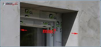 Verputzte Fensterlaibung bereit zum Ausmessen für die Fensterbänke Verputzte Fensterlaibung bereit zum Ausmessen für die Fensterbänke