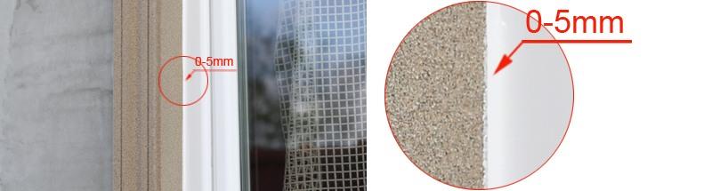 Fuge zwischen Fenster und Leibungsverkleidungsprofil gefüllt und geglättet