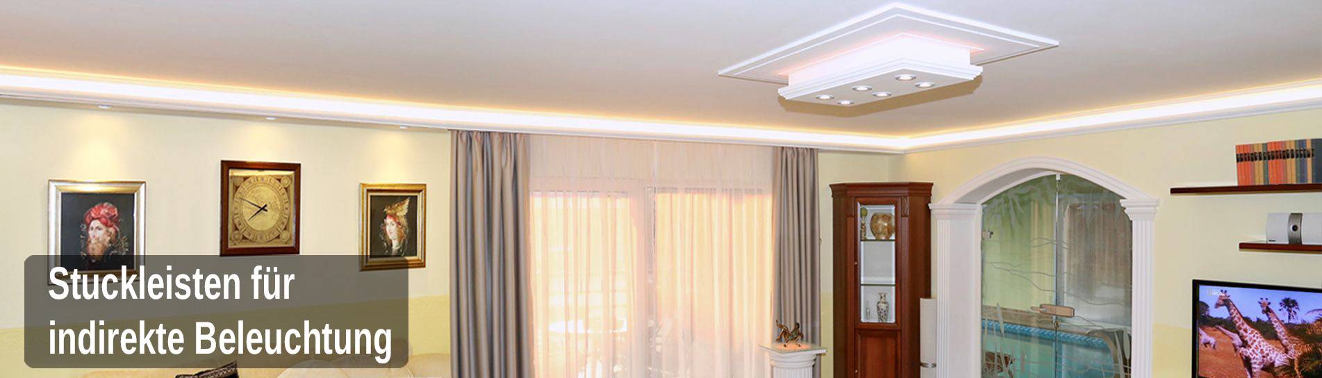 indirekte Beleuchtung mit Styroporstuck im Wohnzimmer