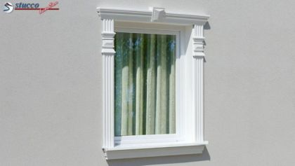 aufwändige Fensterumrandung mit dem Fassadenprofil Ankara 108