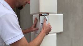 Gegebenenfalls Ecken mit feinem Schleifpapier nachbearbeiten Gegebenenfalls Ecken mit feinem Schleifpapier nachbearbeiten