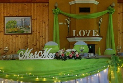 Styropor Deko 3D Buchstaben Love und 3D Schriftzug Mr&Mrs als Hochzeitsdekoration