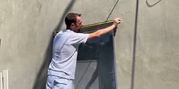 Abmessen der Laibungsbreite