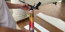 Soudal Schaumkleber zum Ankleben der Laibungsprofile