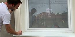 seitliche Zierleiste und Laibungsprofil durch Spundung verbinden