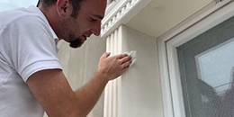 überschüssige Beschichtungssmasse abwischen