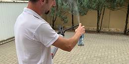 Reinigung der Spritzdüse