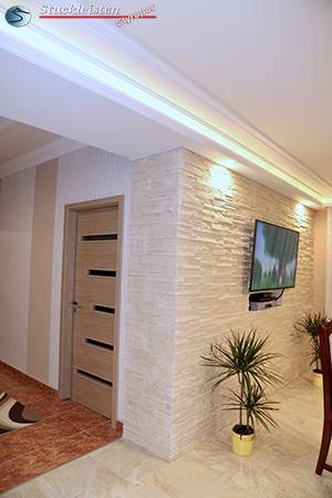 Eingangsbereich mit LED Stuckleisten